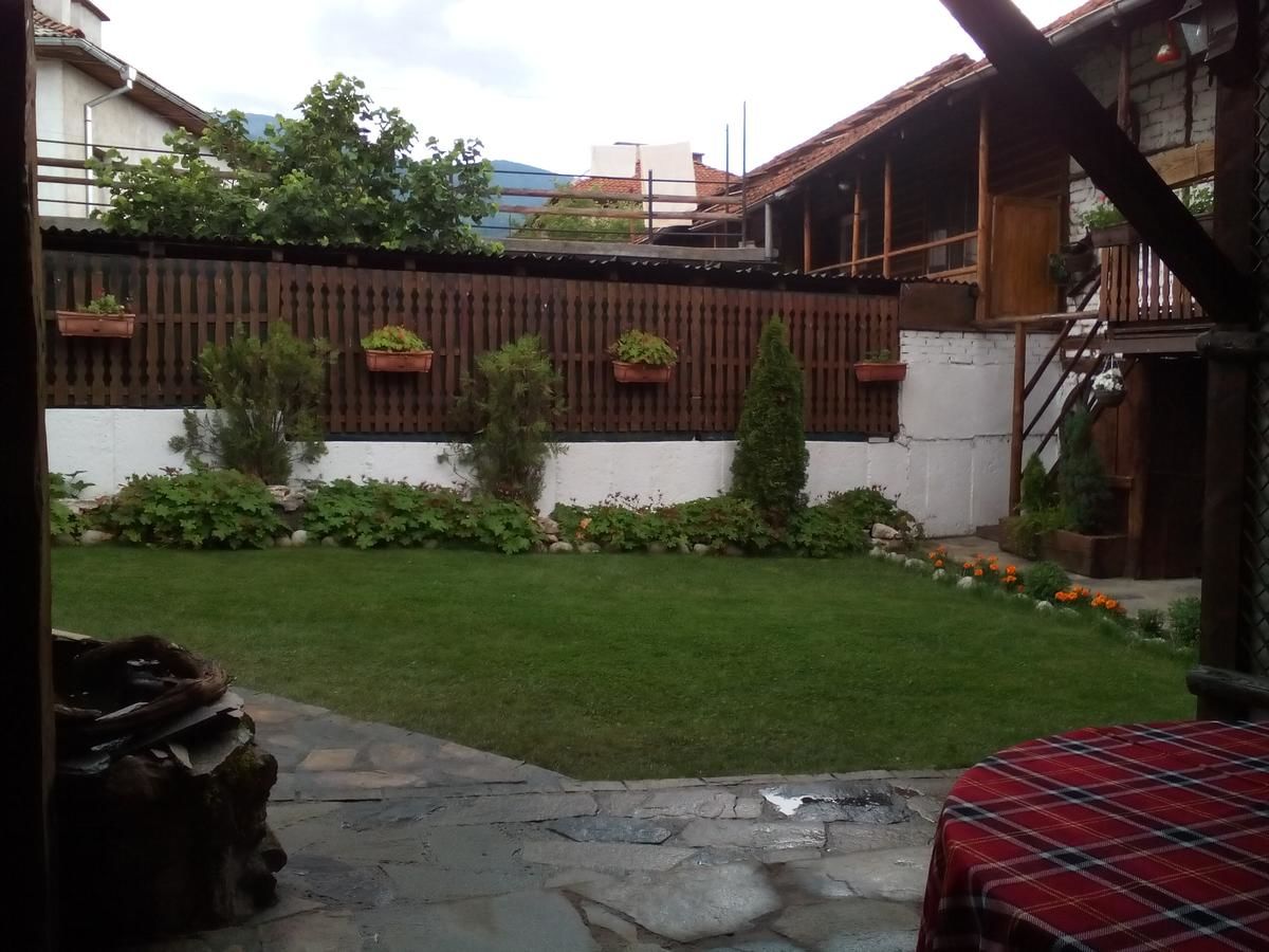 Дома для отпуска Deny Holiday home Добриниште