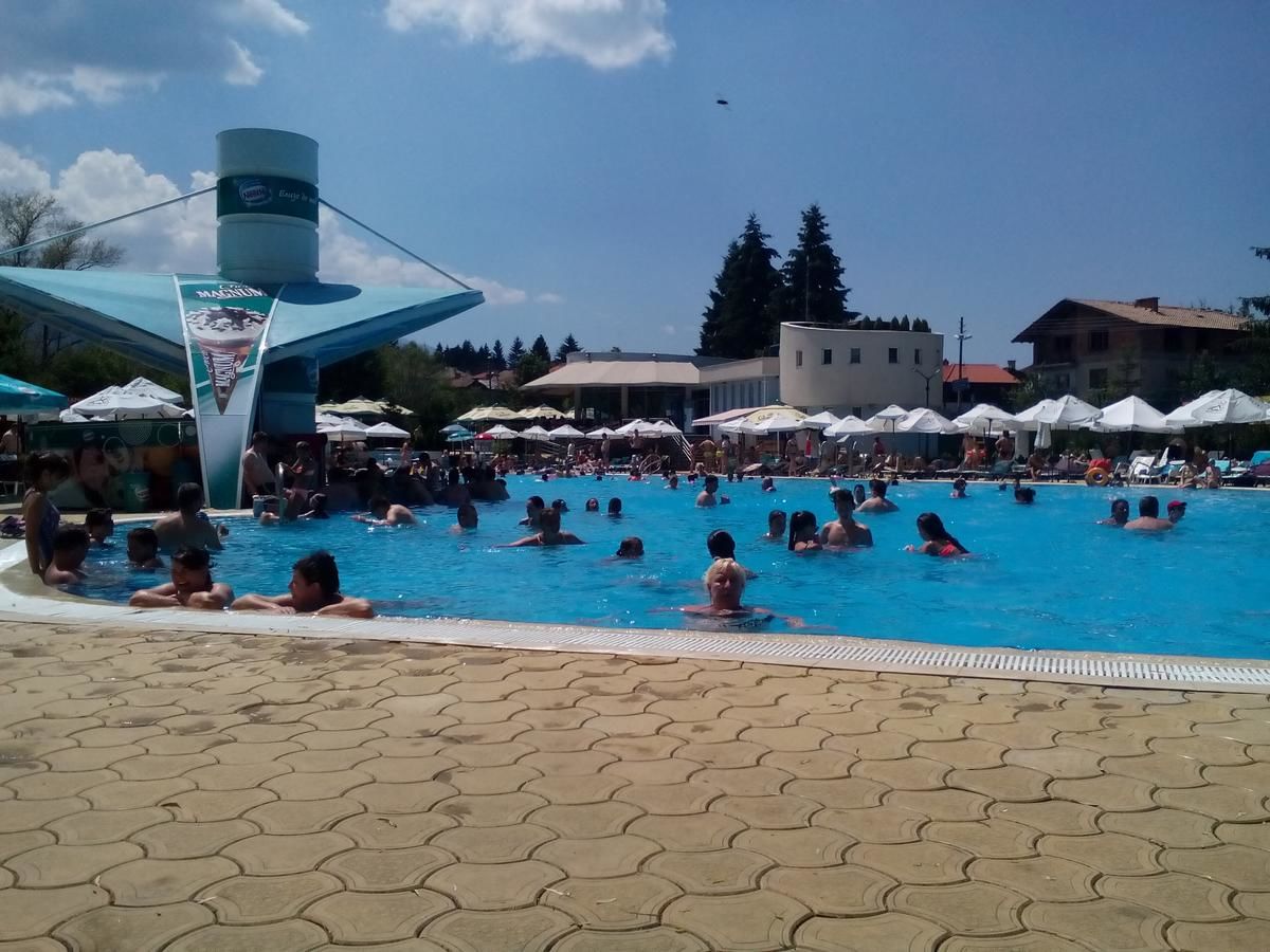 Дома для отпуска Deny Holiday home Добриниште