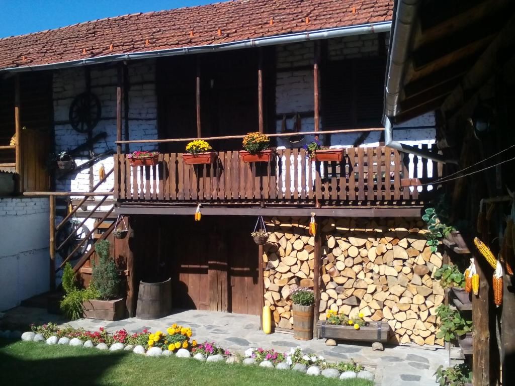 Дома для отпуска Deny Holiday home Добриниште