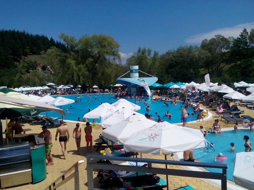 Дома для отпуска Deny Holiday home Добриниште